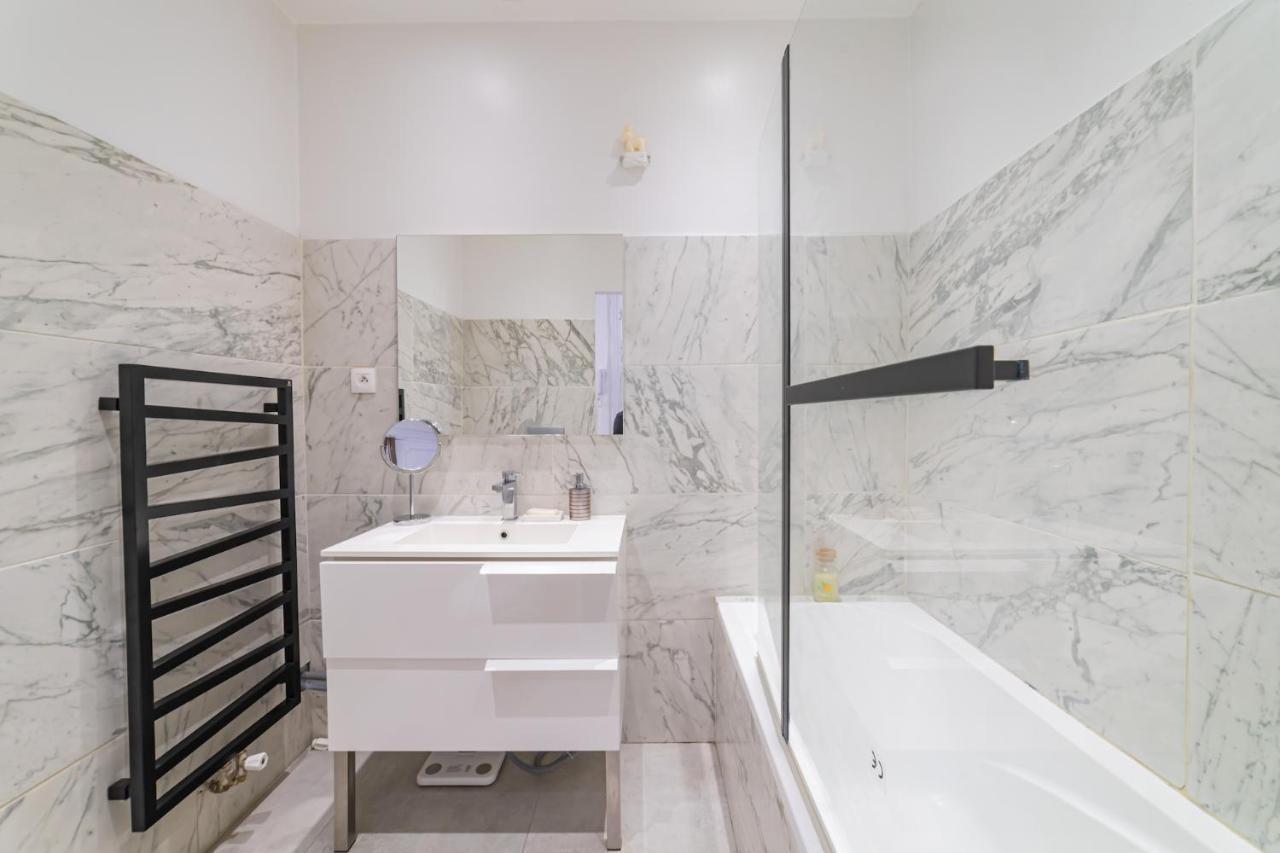 Super Appartement Au Coeur De Nice! Bonnes Vacances Eksteriør bilde